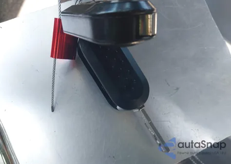 2018 Fiat 500E Battery Electric из США, поврежденный, VIN 3C3CFFGE1JT377249